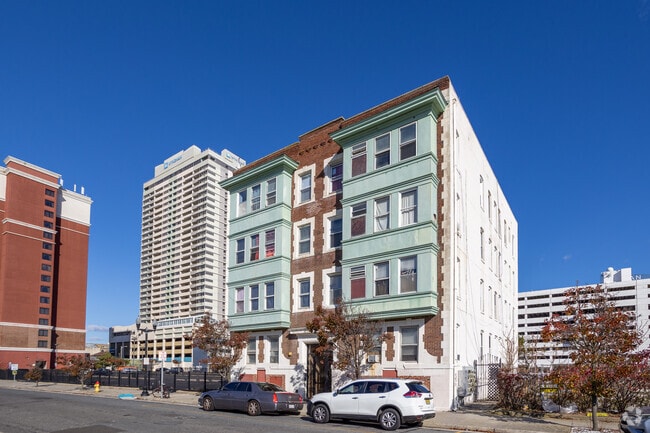Building Photo - The Oakden