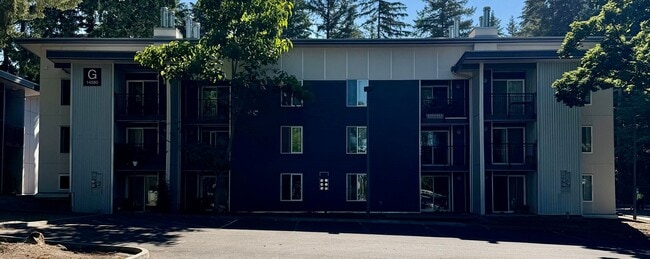 Building Photo - 1 Bed / 1 Bath Bellevue condo $1,995/month