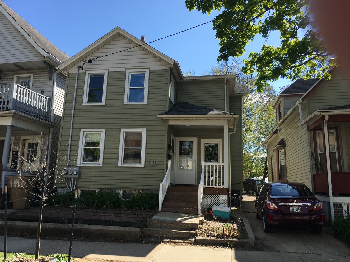 Primary Photo - 114 S Bassett St