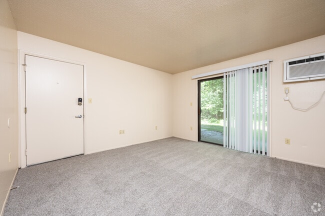 1BR, 1BA - 553SF - Living Room - West Wind Apartments