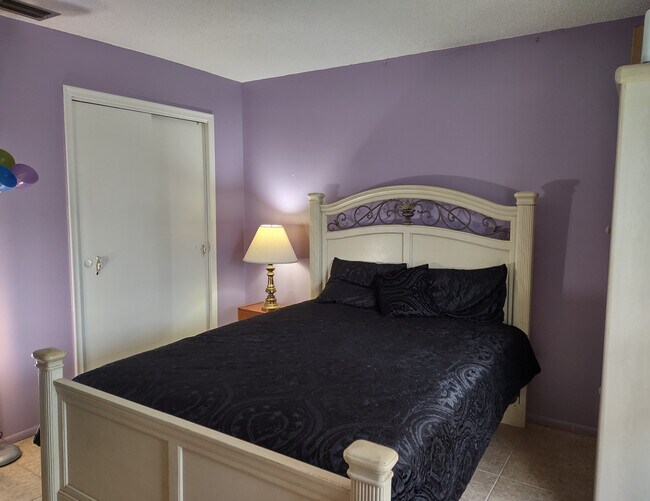 Foto del edificio - 2650 NW 94th Way