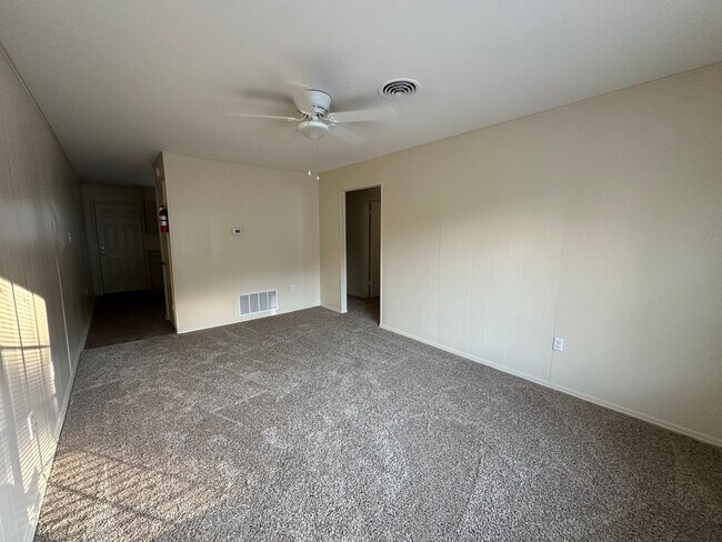 Foto del edificio - 1815 S Erie, Apt 1-4