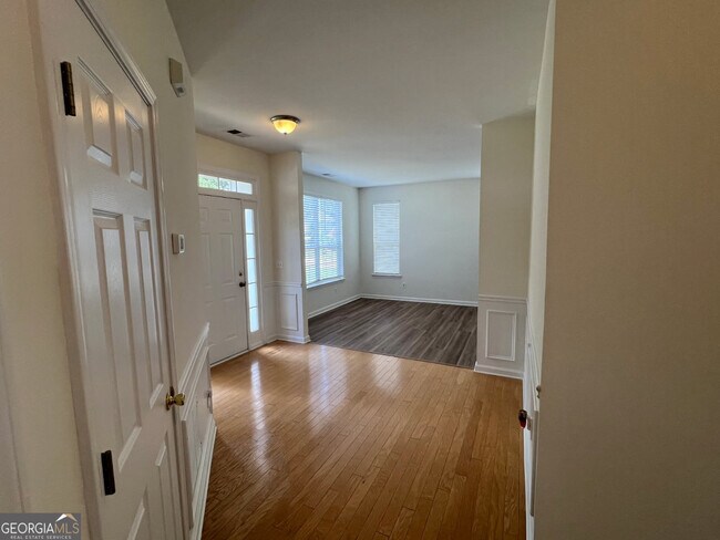 Building Photo - 421 Holland Springs Dr NW