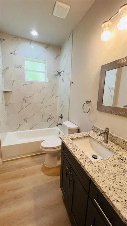 Foto del edificio - 160 Coral Reef Ct N