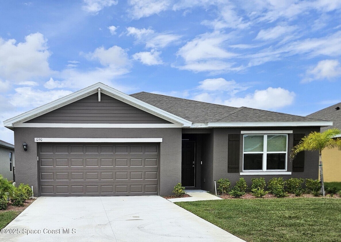 Foto principal - 1090 Trinity St
