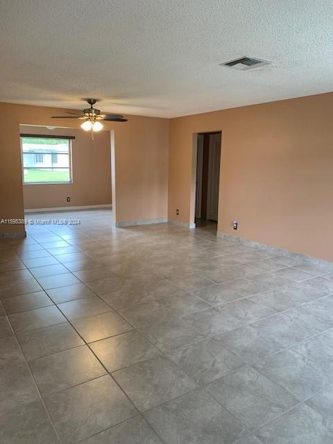 Building Photo - 1024 NW 90th Way