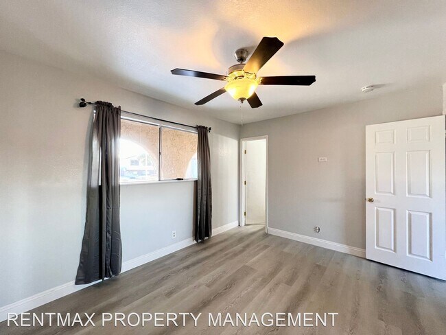Foto del edificio - 4 br, 3 bath House - 220 MILINANE DR