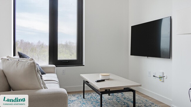 Building Photo - 632 Howard Rd SE