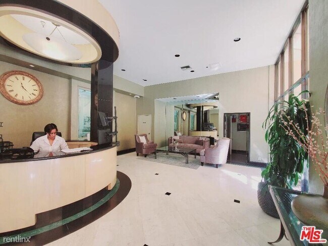 Building Photo - 2 br, 2 bath Condo - 10535 Wilshire Blvd A...