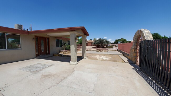 Building Photo - 10457 Tomwood Ave