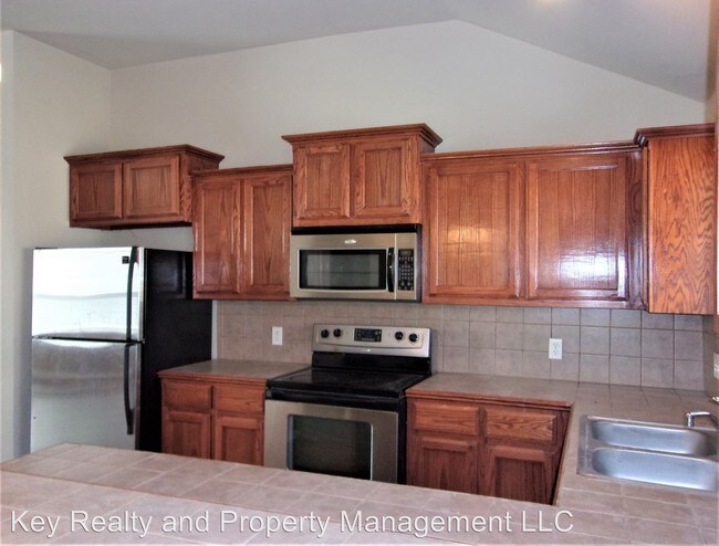 Building Photo - 3 br, 2 bath House - 9513 APPLE DR