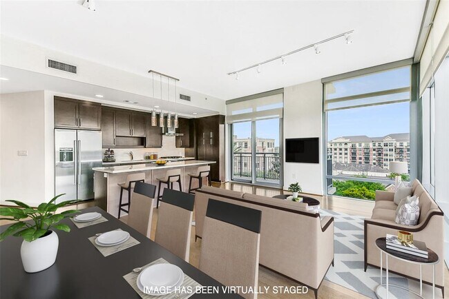 Foto del edificio - 2207 Bancroft Ln