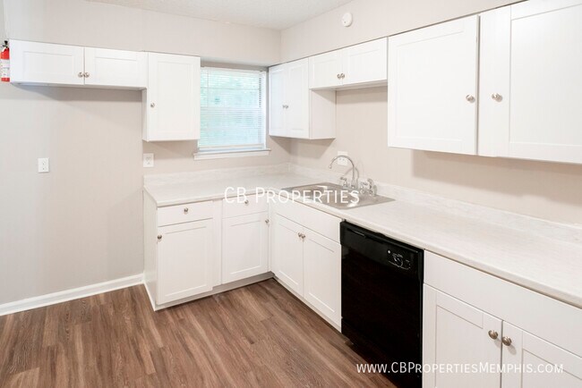 Building Photo - 4324 E Proctor Dr