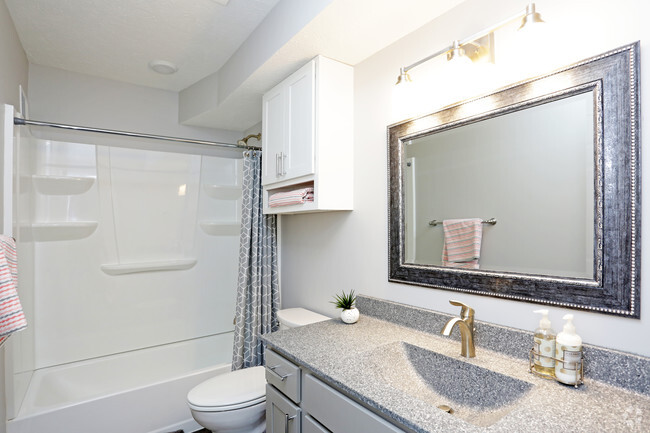 3BR, 2BA - 1,850 SF - Bathroom - The Harrisville Townhomes