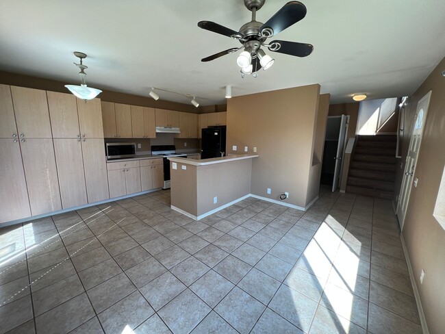 Building Photo - For Rent - [Avalon] 91-1030 Manaolana St. ...
