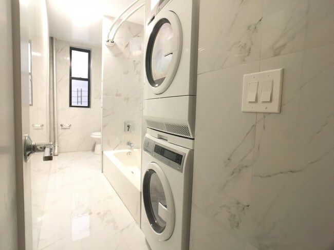 Building Photo - 65 Nagle Ave