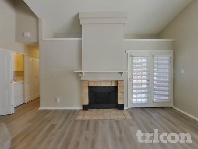 Foto del edificio - 10223 Canton Fld Dr