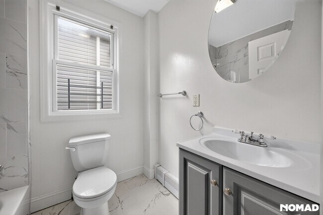 Building Photo - 155 N 16th St