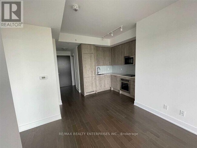 Photo du bâtiment - 181 Bedford Rd