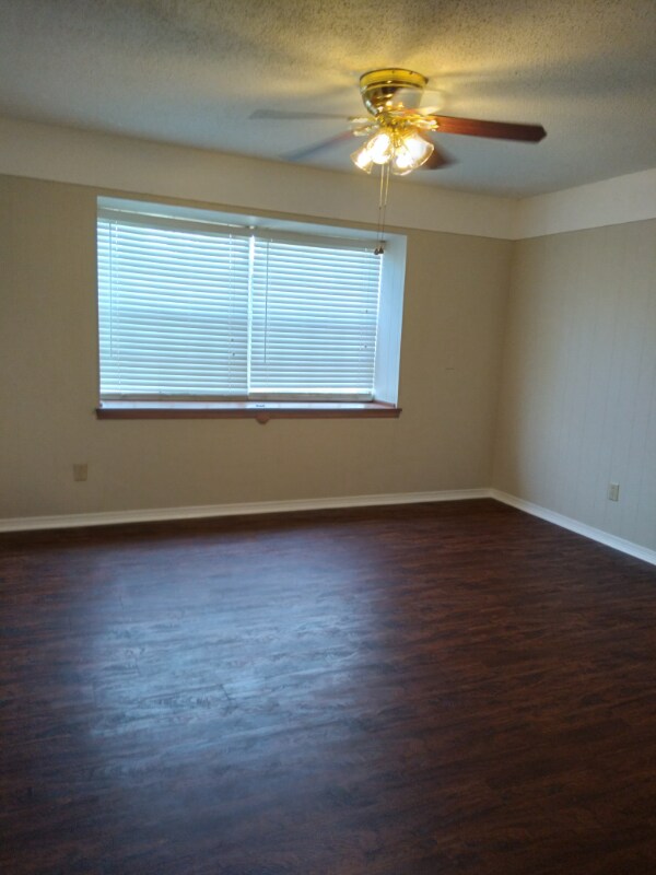 Foto del edificio - 922 NW 21st St