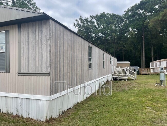 Foto del edificio - 31 Somerset Dr