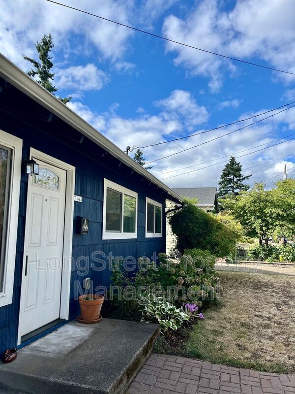 Building Photo - 7343 SE 84th Ave