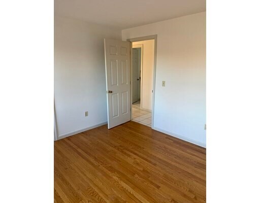 Building Photo - 76 Pommogussett Rd