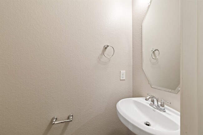 Foto del edificio - 11614 Lantana Reach Dr