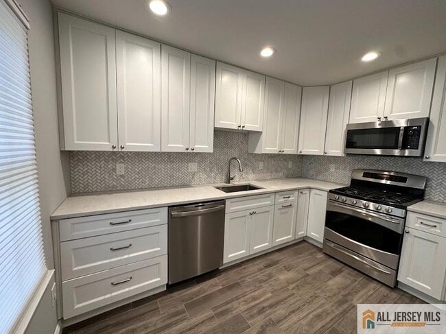 Building Photo - 14 Pheasant Run