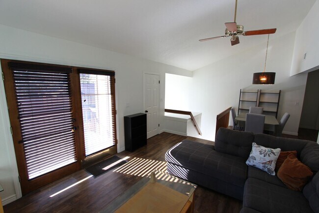 Foto del edificio - Short-Term Furnished Rental | Mountain Views + $500 Move-In Special