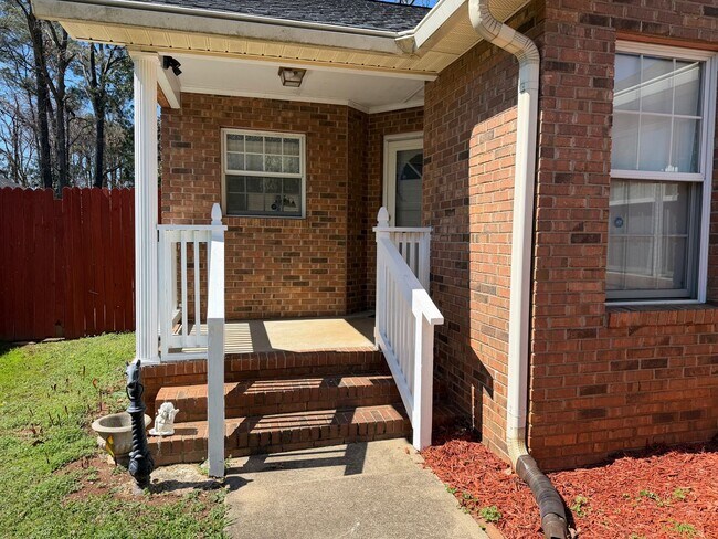 Building Photo - Exclusively Offered By Muse Realty Rentals, LLC