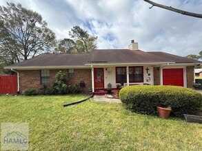 Building Photo - 704 Olive St