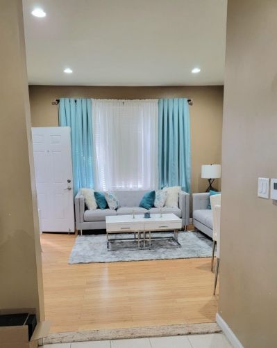 Foto del edificio - 3706 John F. Kennedy Blvd