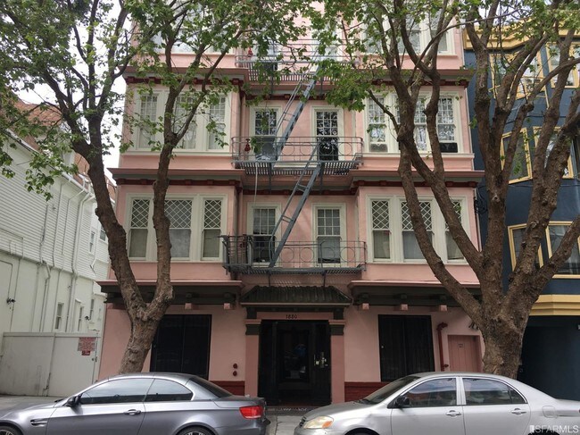 Building Photo - 1880 Page St