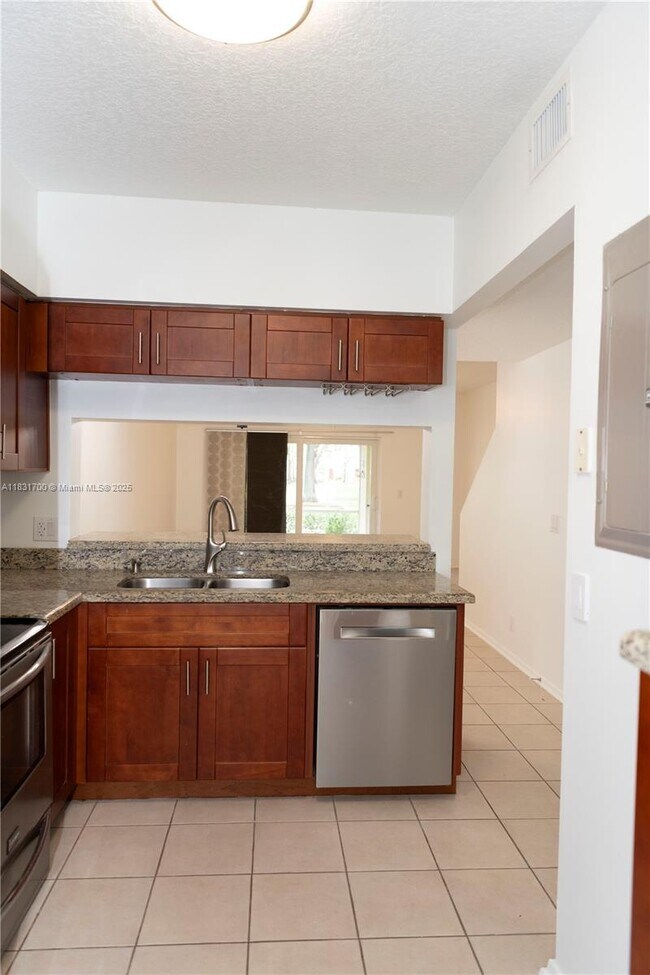 Foto del edificio - 150 SW 96th Terrace