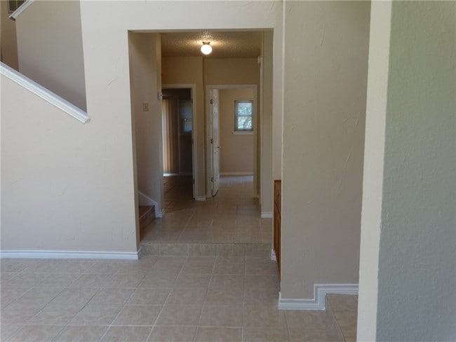 Building Photo - 5503 Thunderbird St