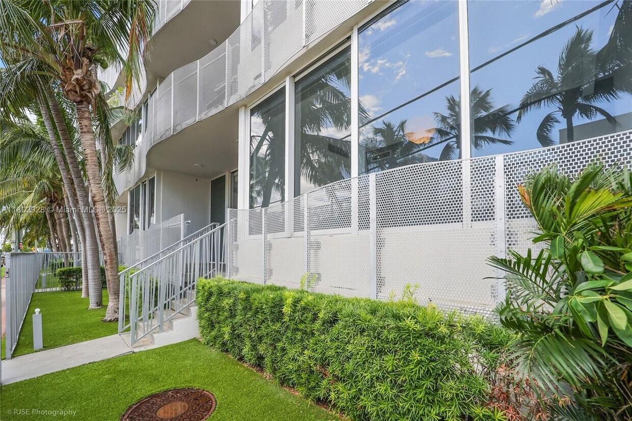 Foto principal - 2100 Park Ave
