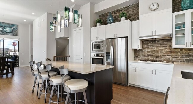Foto del edificio - 1411 Town Creek Drive Unit 4