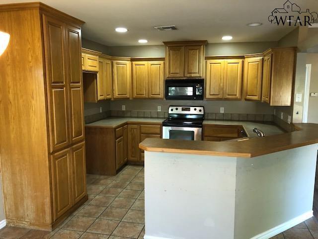 Foto del edificio - 4800 Pinehurst Dr