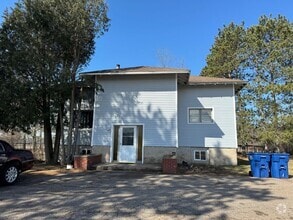 Building Photo - 2093 Creek Rd