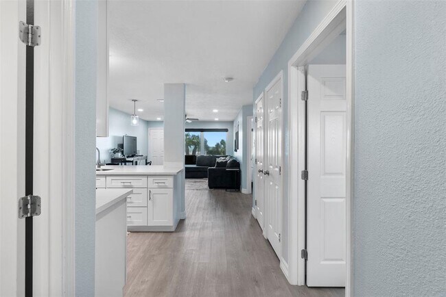Foto del edificio - 7600 Seawall Blvd