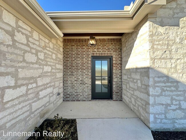 Building Photo - 4 br, 2 bath House - 8415 James Herring Way