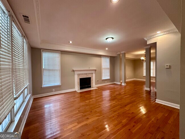 Foto del edificio - 1003 Lena St NW