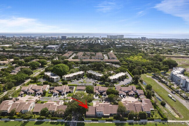 Foto del edificio - 6850 NW 2nd Ave