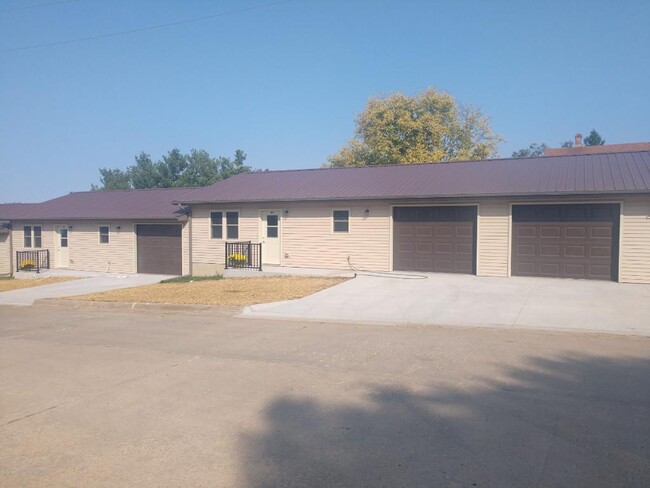 Building Photo - 299 North St