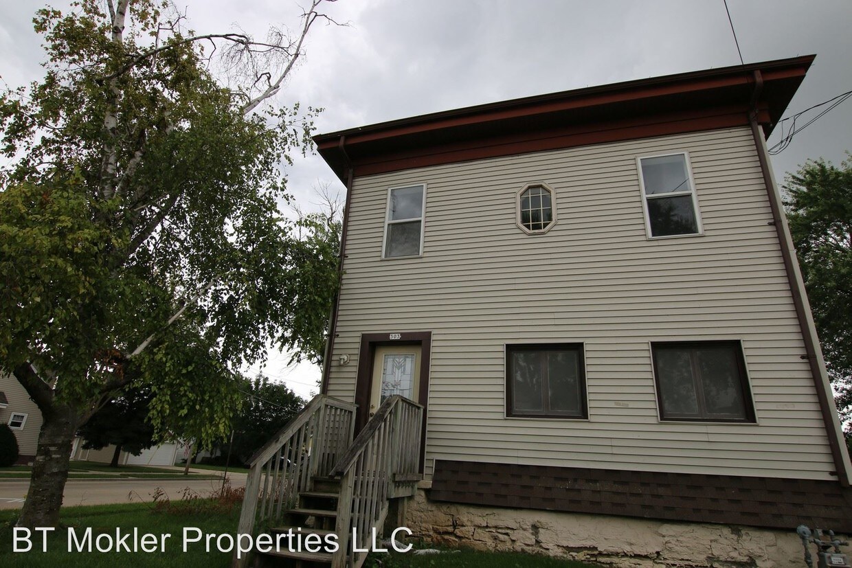 Primary Photo - 303-307 W 9th Ave