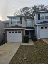 Building Photo - 203 Woodrun Dr