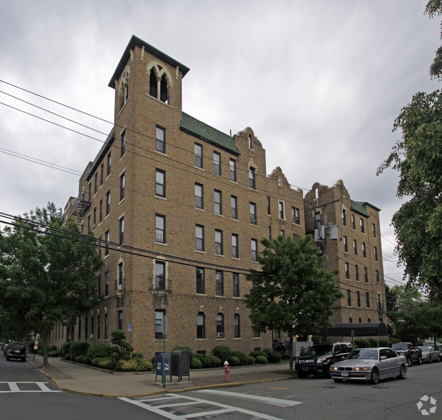 Foto principal - 65 Bergen Ave Apartments