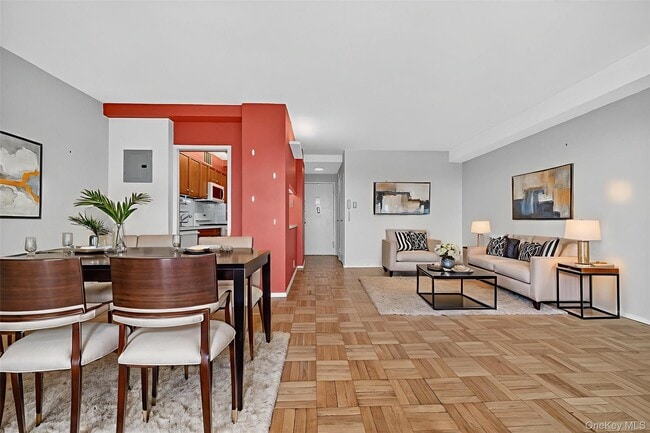 Foto del edificio - 6 Fordham Hill Oval