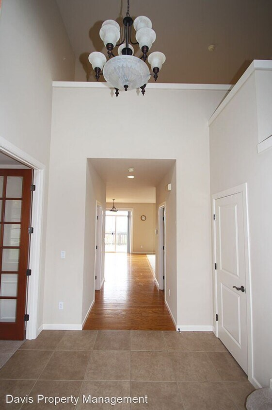 Foto del edificio - 4 br, 2.5 bath House - 11543 NE Skyward Loop